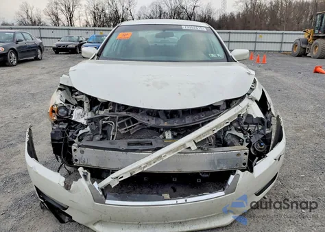 2014 Nissan Altima 2.5 из США, поврежденный, VIN 1N4AL3AP7EN233687